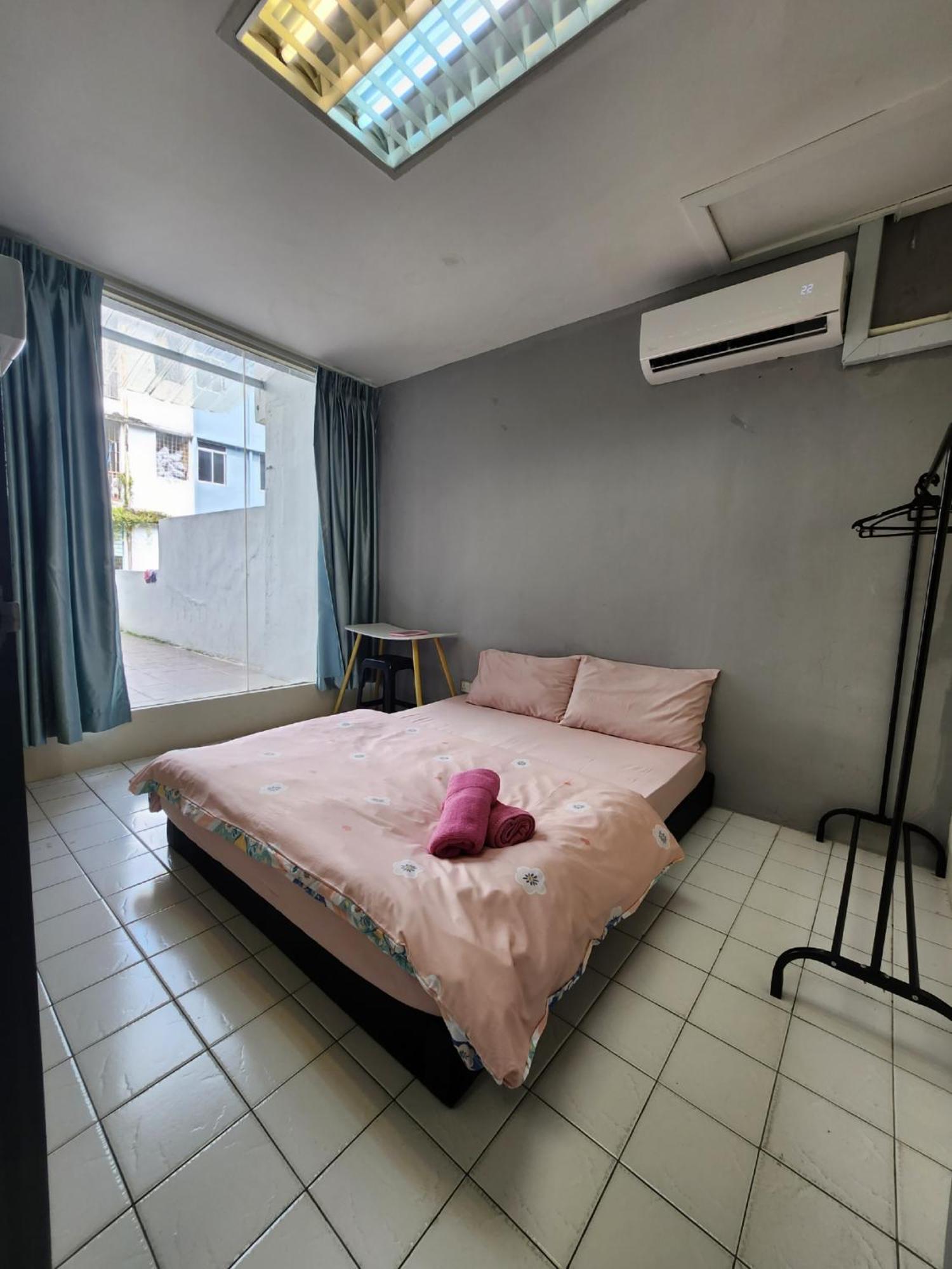 Albergue Swanling Kuching Exterior foto