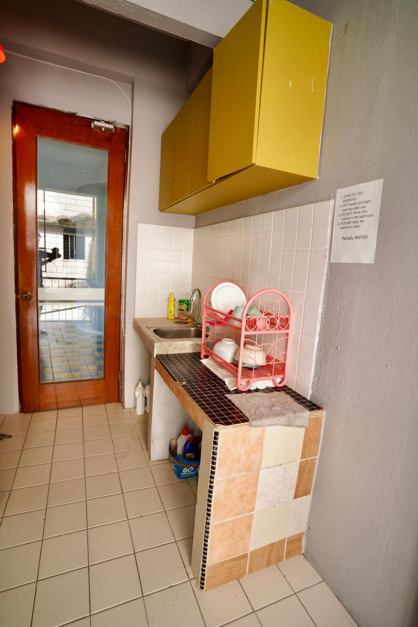 Albergue Swanling Kuching Exterior foto
